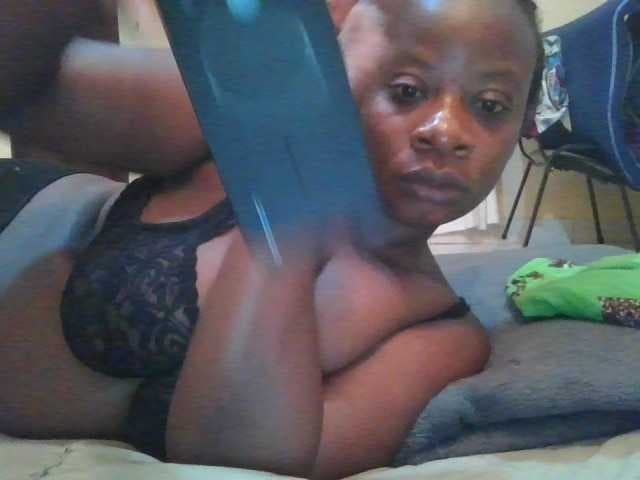 Swityass24 live cam
