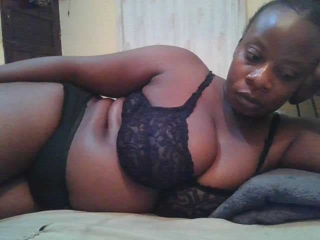 Swityass24 live cam