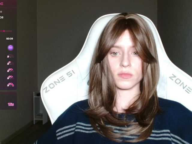 Helga_Pataki live cam