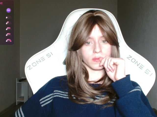 Helga_Pataki live cam
