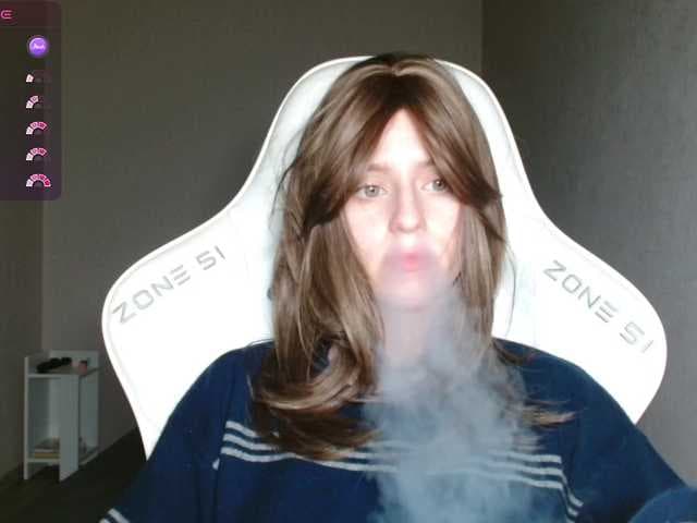 Helga_Pataki live cam