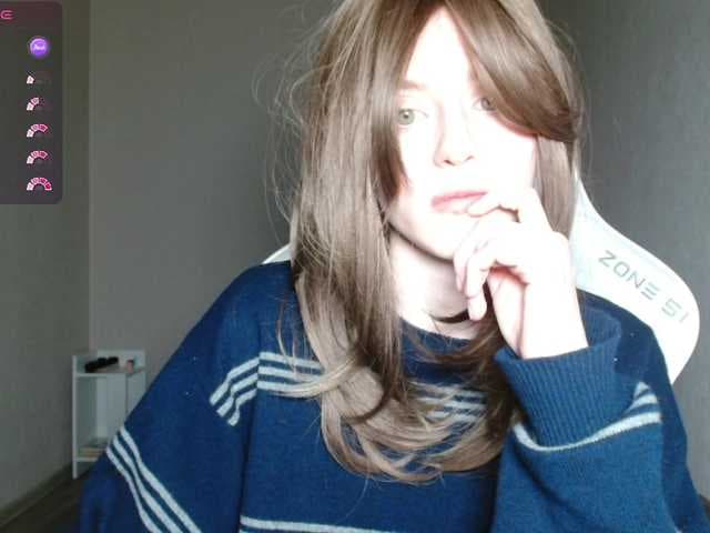 Helga_Pataki live cam