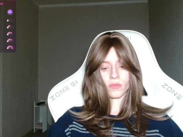 Helga_Pataki live cam