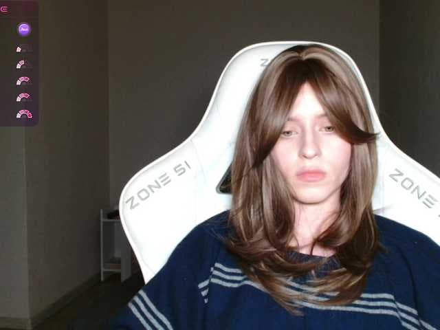 Helga_Pataki live cam