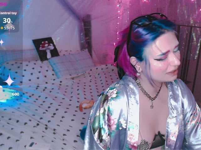 mymoonstar live cam on BongaCams