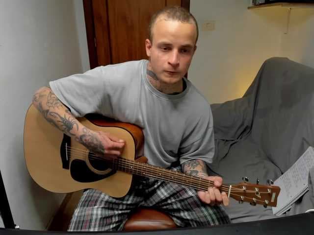 Layneinchains live cam