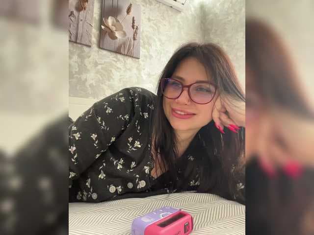 -LeiaProseccina live cam
