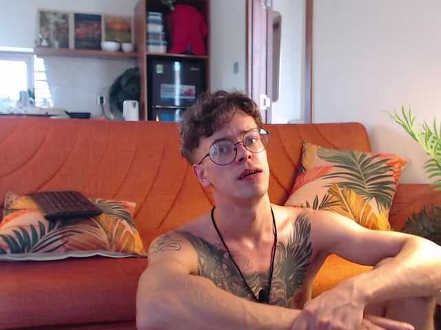 William-Henry live cam