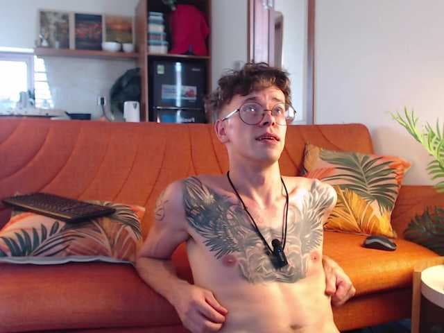 William-Henry live cam