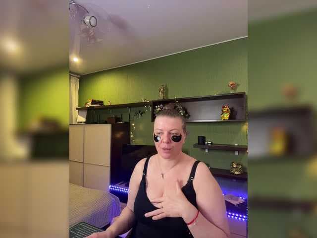 Veronika_Gold live cam