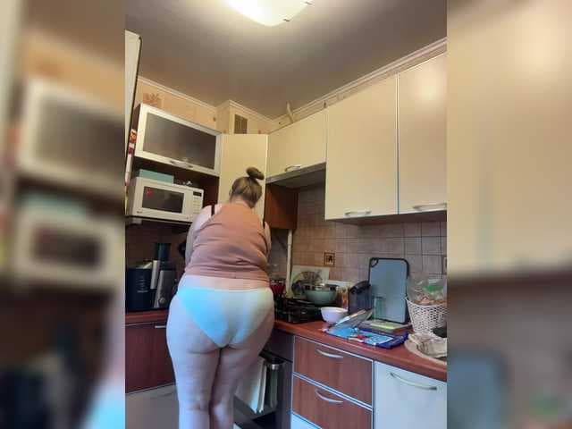 Veronika_Gold live cam