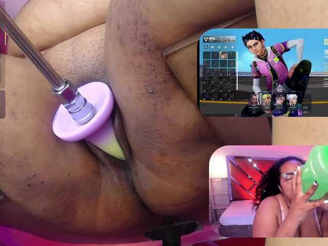 MhiaRey live cam