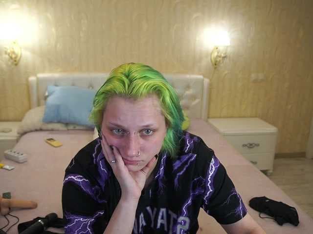 MiaVienne live cam