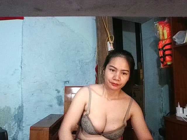EllaShow93 live cam