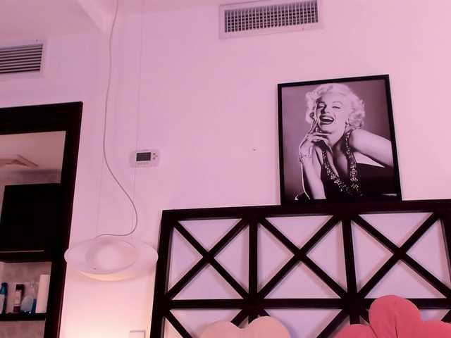LunaMystyque live cam