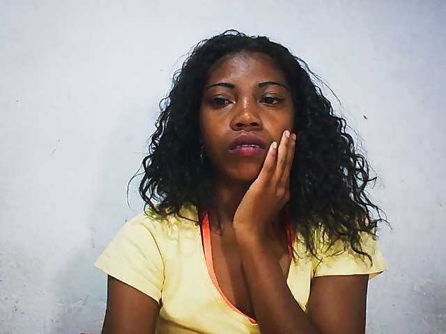 Honey699 live cam