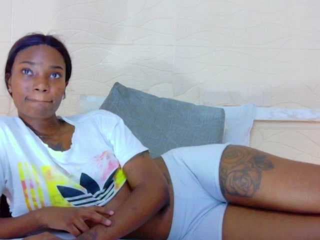 Slim-chocobar18 live cam