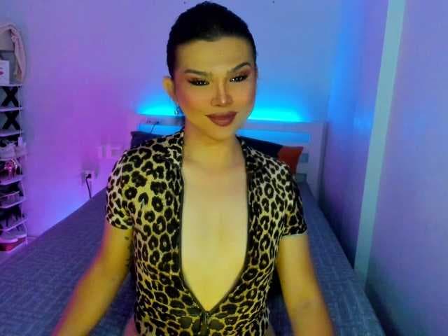 Sinful_Hailly live cam