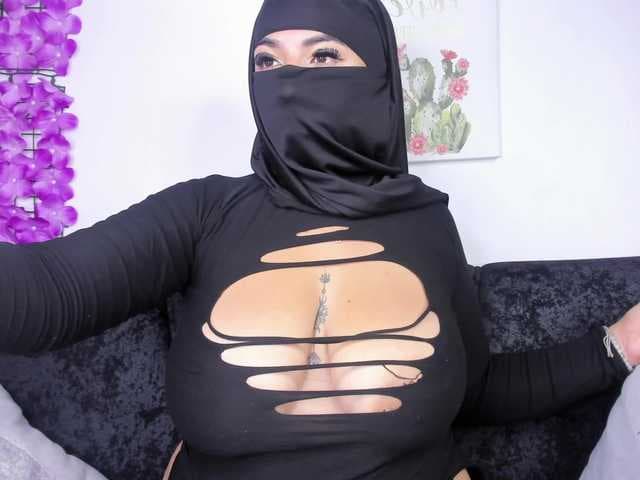 Zulema-parvin live cam