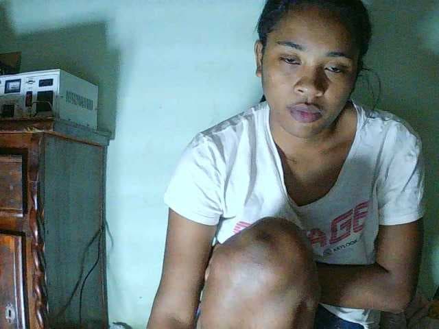 TriciaBella live cam