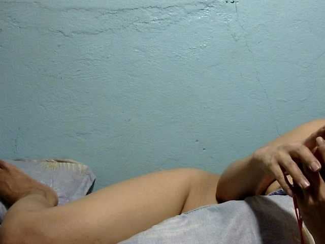 WildCumer025 live cam