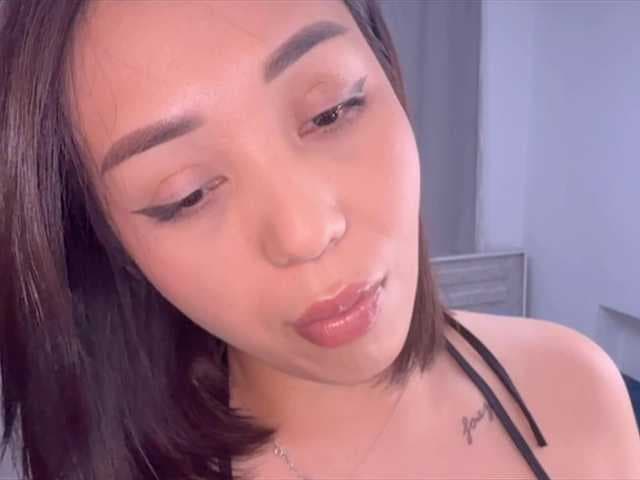 PurrrfectMiko live cam