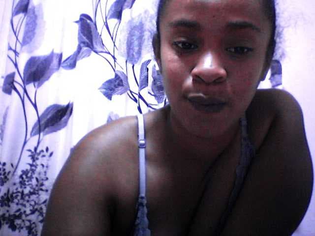 silviaLaBombe live cam