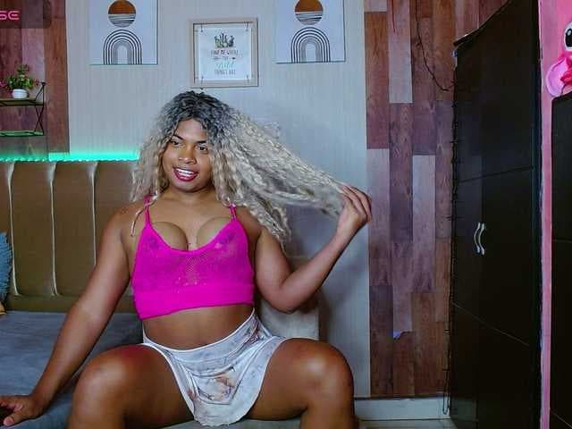 ELECTRABROWNS live cam