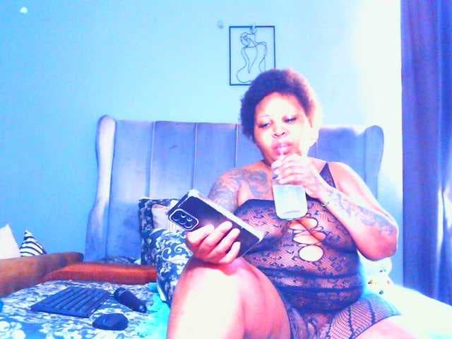 PearBlu38 live cam