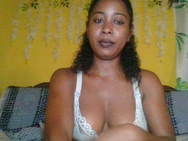 FredahSannie live cam