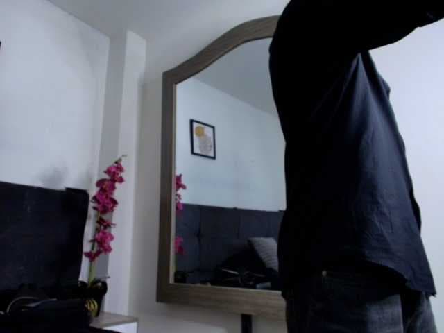 AxellKush live cam