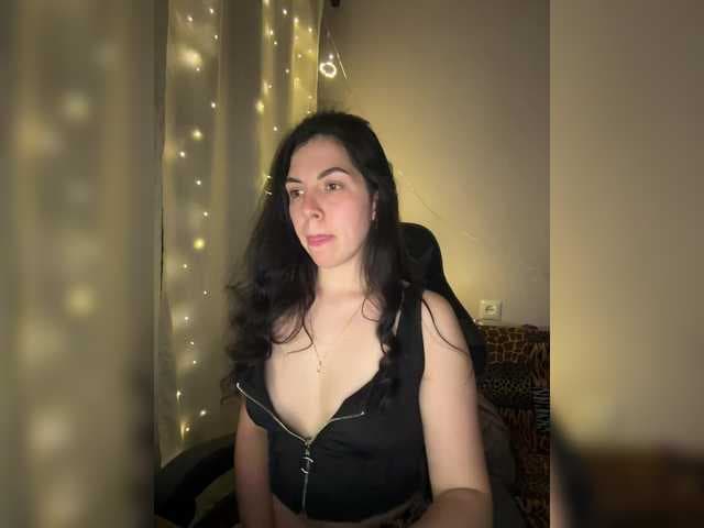 Vika19981 live cam