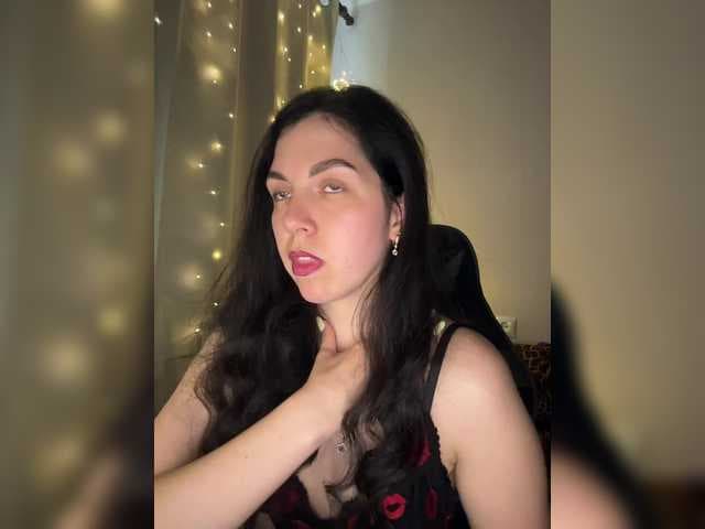 Vika19981 live cam