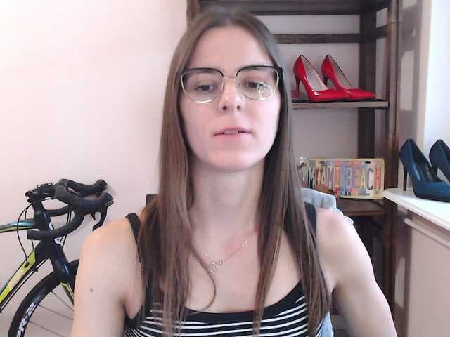 MegiKiss live cam