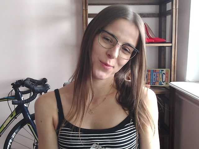 MegiKiss live cam
