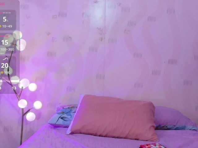 innocenthazel live cam on BongaCams