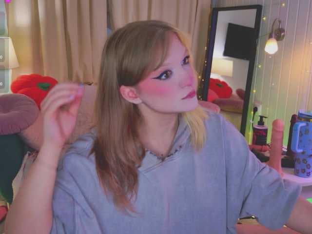 CrazyWine live cam