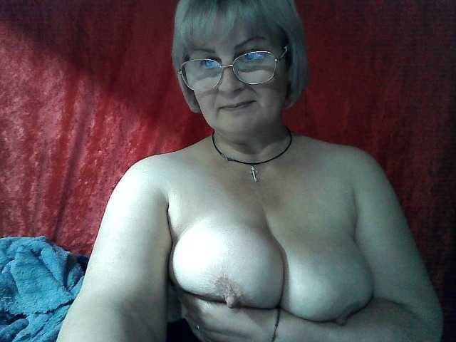 Katia2525 live cam on BongaCams