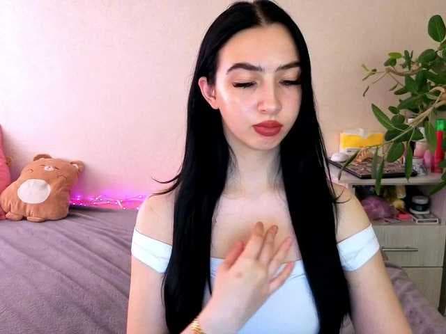 WildKittenX live cam