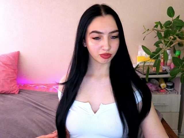 WildKittenX live cam