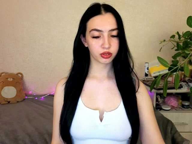 WildKittenX live cam