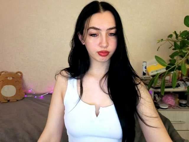 WildKittenX live cam