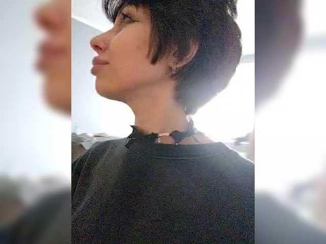Tinablackkk live cam