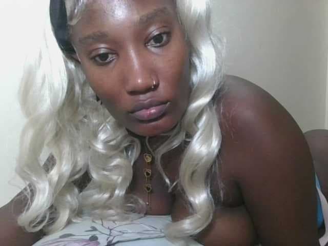 Missprettygal live cam