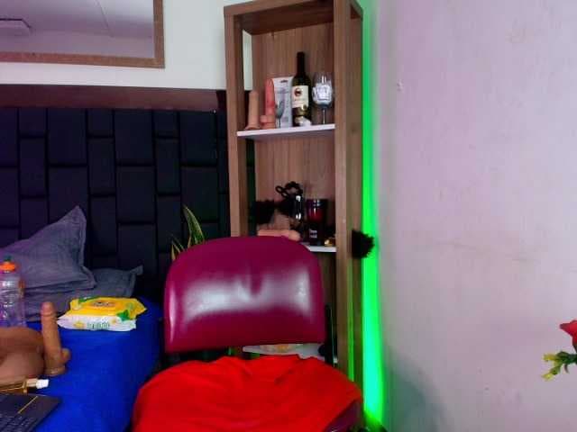 EllenaBoobs live cam