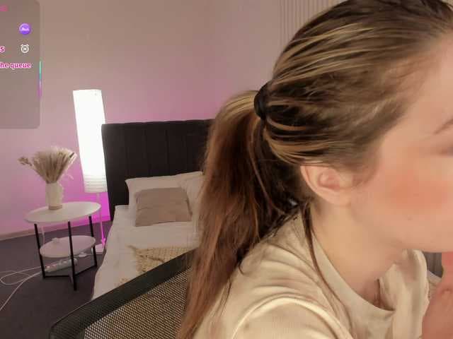 Vanessa-Walters live cam
