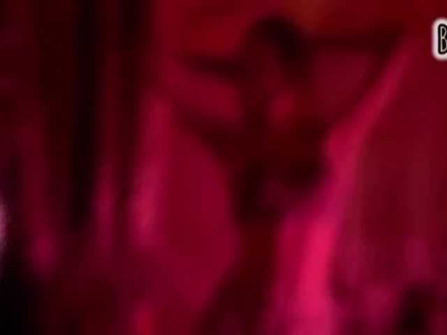 Armura live cam