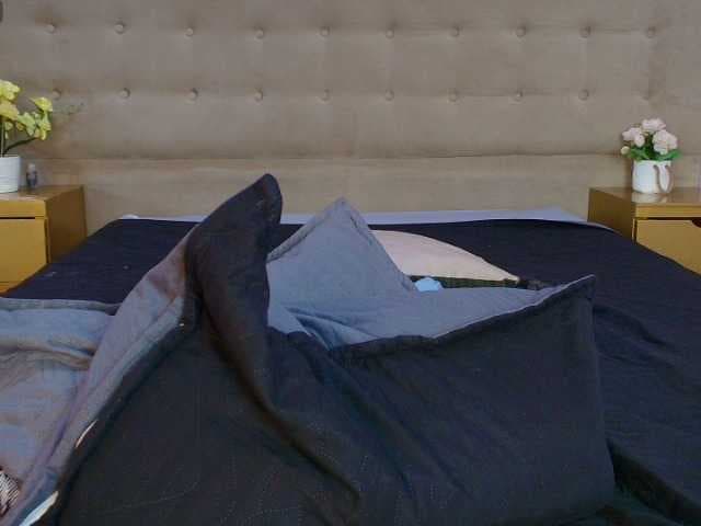 LiiaaSweett live cam on BongaCams