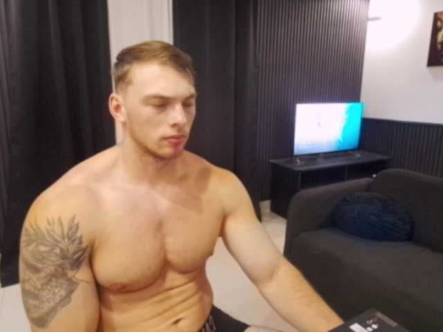 StrongGragXXX live cam