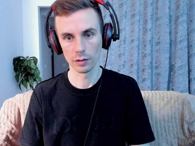 Kevin779977 live cam